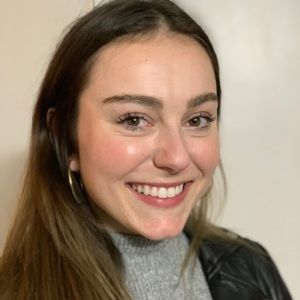 Meet your Posher, Fina